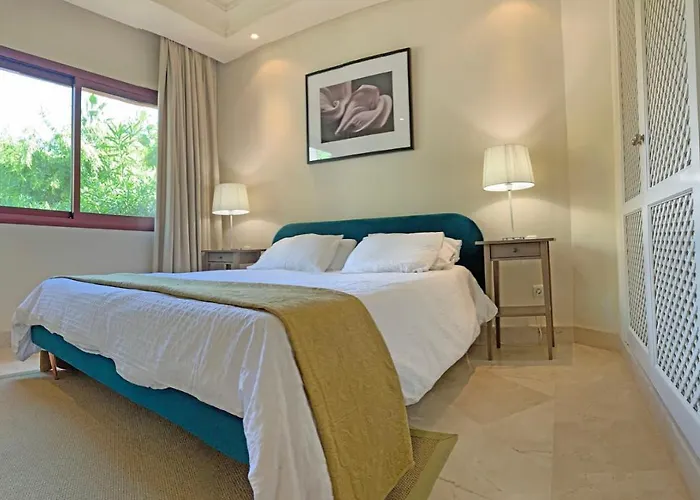 La Alzambra, Puerto Banus Marbella