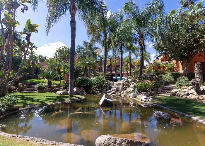 La Alzambra, Puerto Banus *