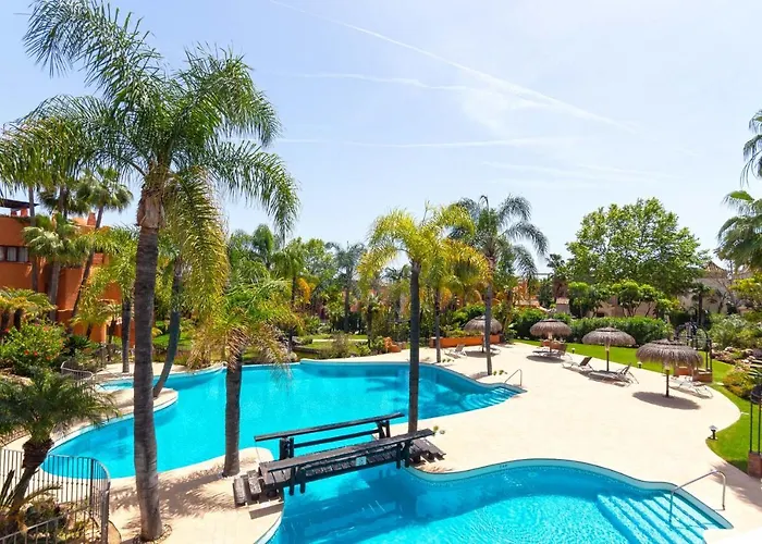 La Alzambra, Puerto Banus Apartament *