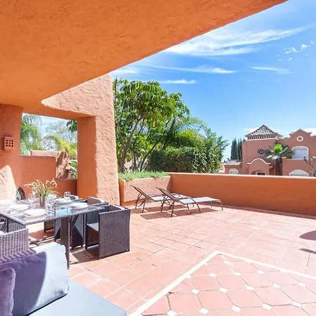 Apartment La Alzambra, Puerto Banus *