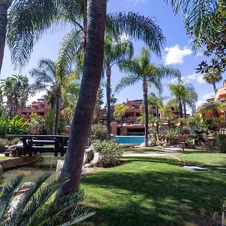 La Alzambra, Puerto Banus