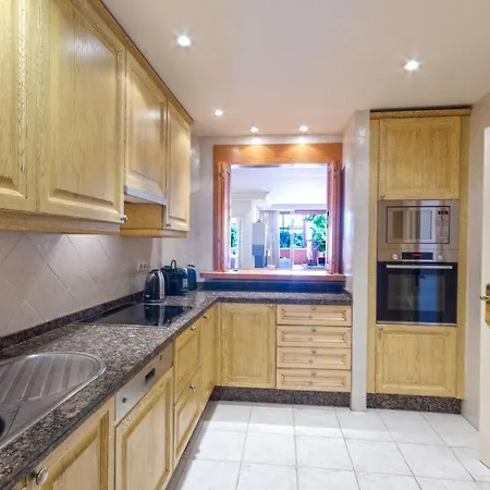 La Alzambra, Puerto Banus Apartmán *