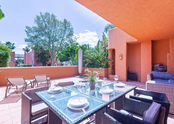 公寓 La Alzambra, Puerto Banus 马尔韦利亚