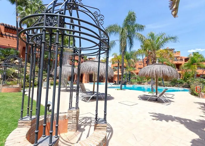 La Alzambra, Puerto Banus